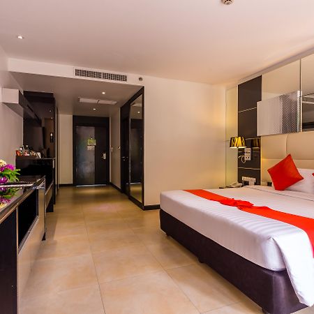 Nova Platinum Hotel Pattaya Buitenkant foto