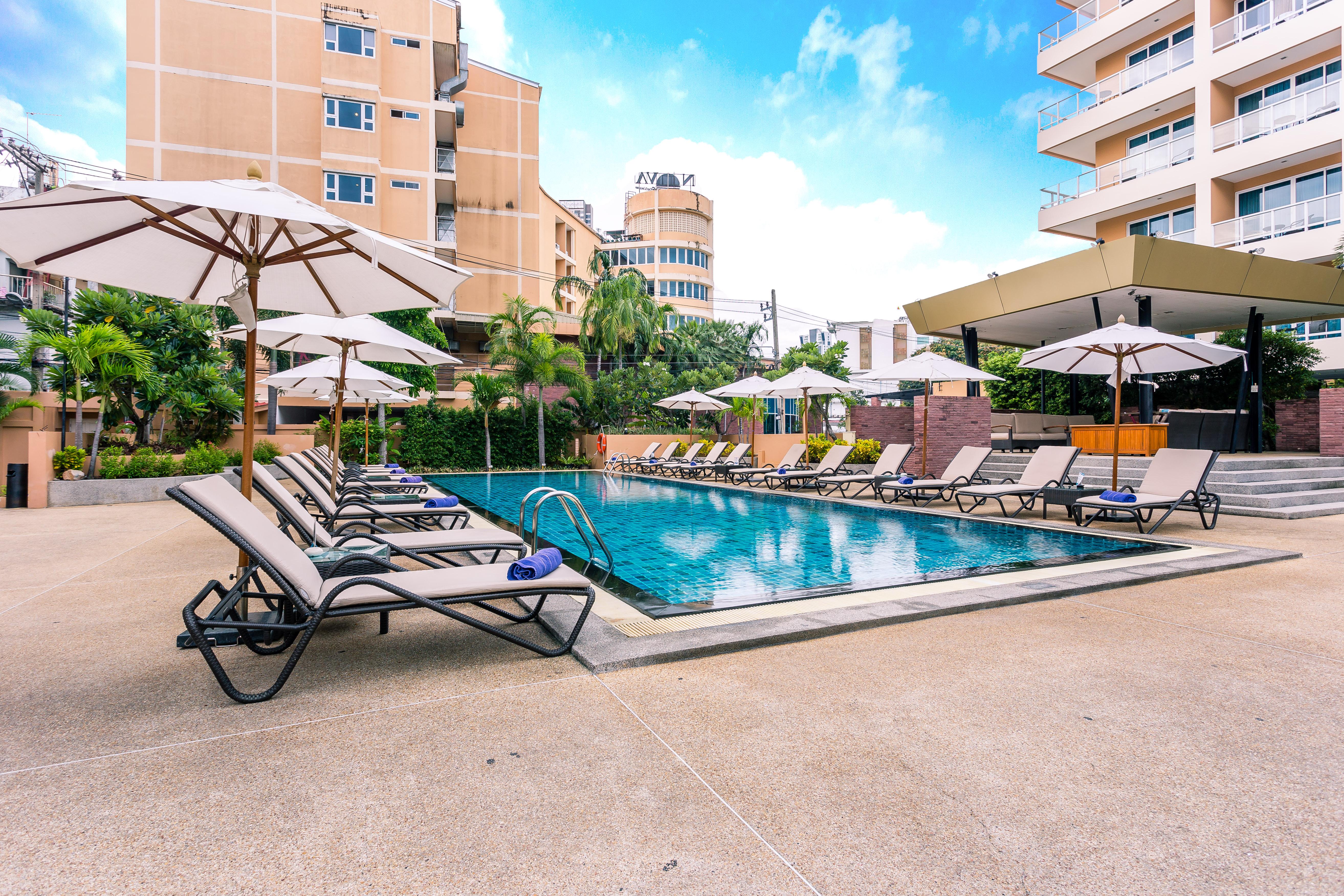 Nova Platinum Hotel Pattaya Buitenkant foto