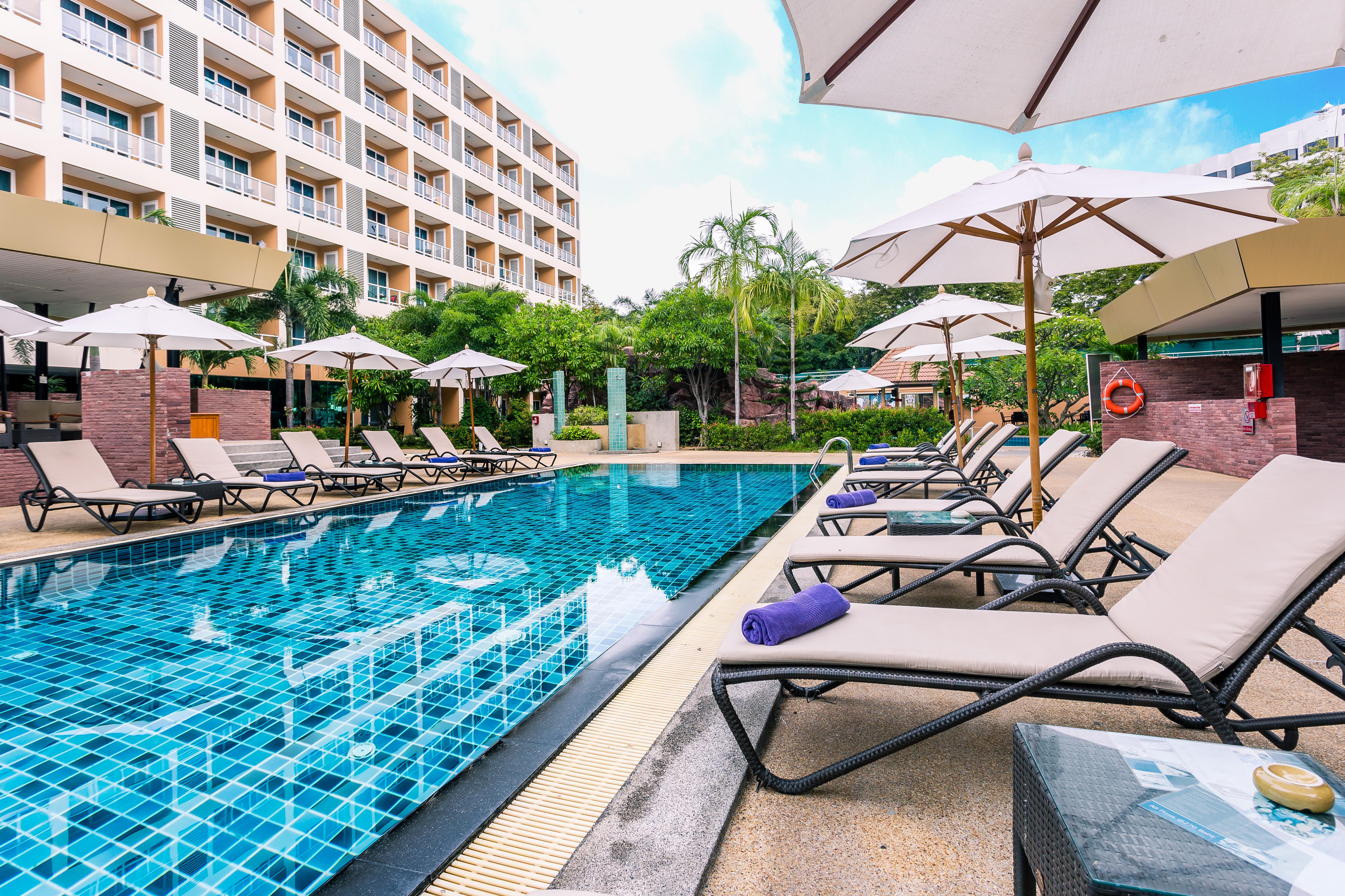 Nova Platinum Hotel Pattaya Buitenkant foto