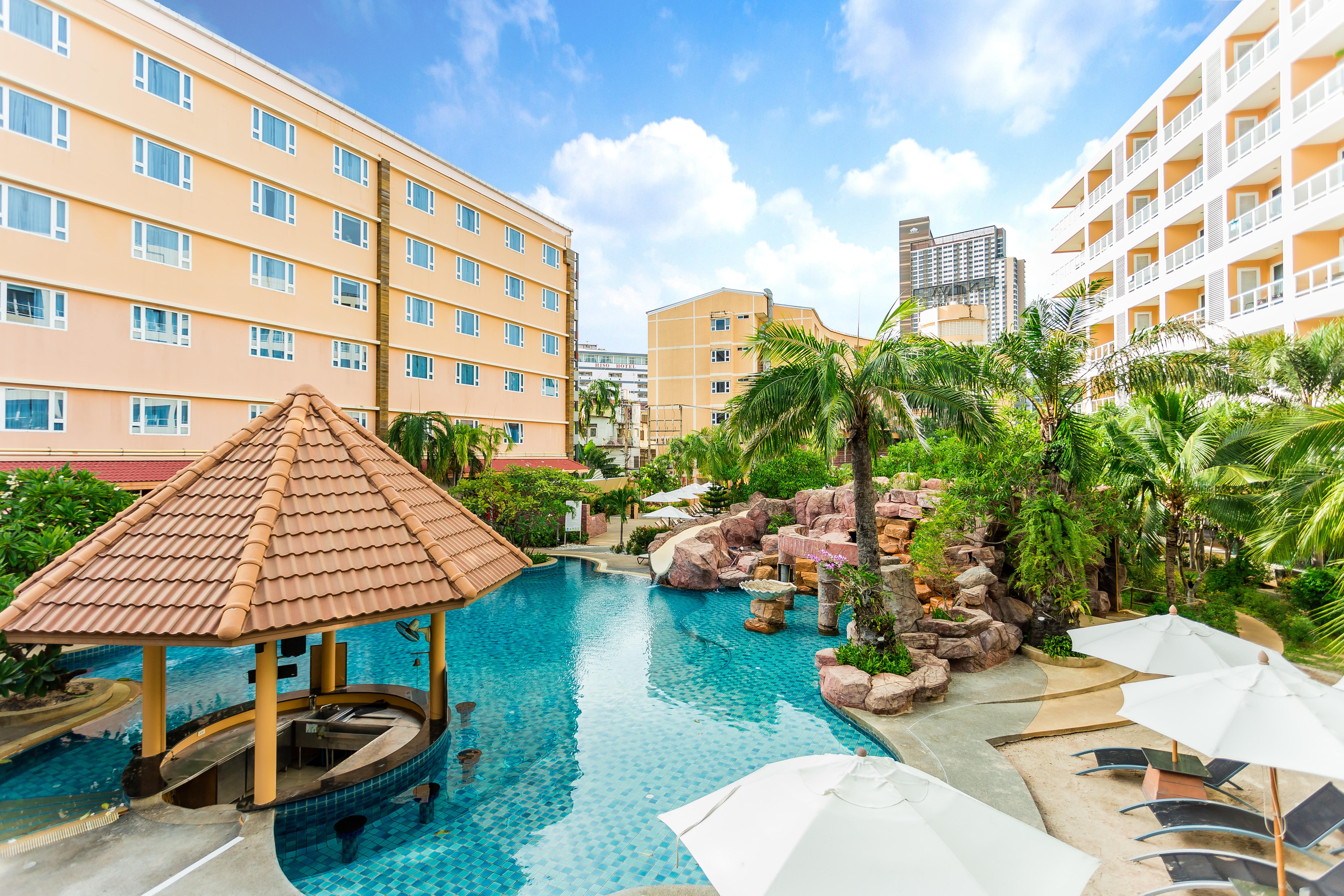 Nova Platinum Hotel Pattaya Buitenkant foto