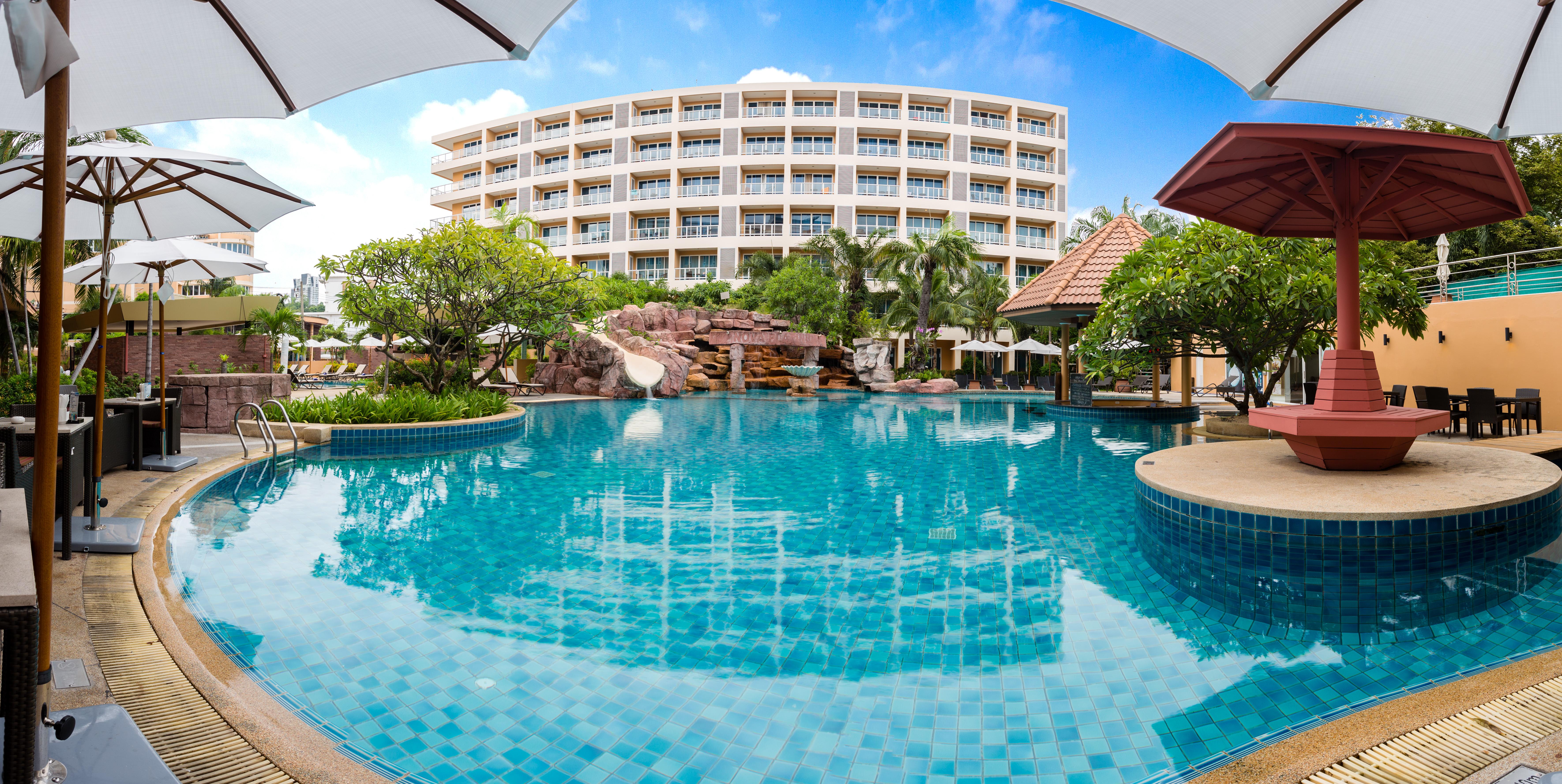 Nova Platinum Hotel Pattaya Buitenkant foto