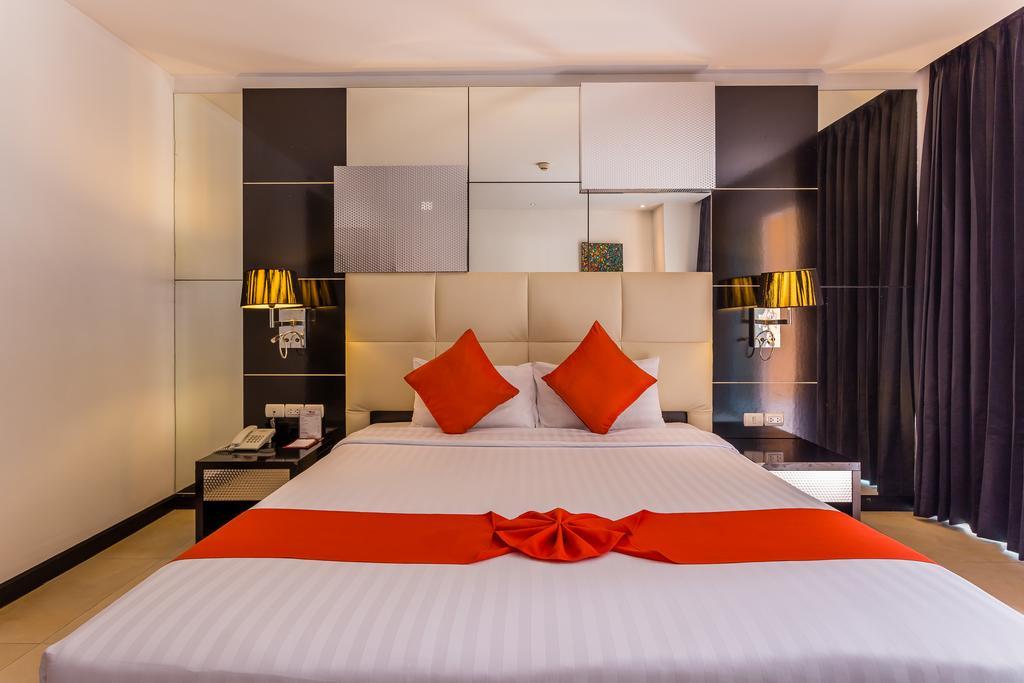 Nova Platinum Hotel Pattaya Buitenkant foto