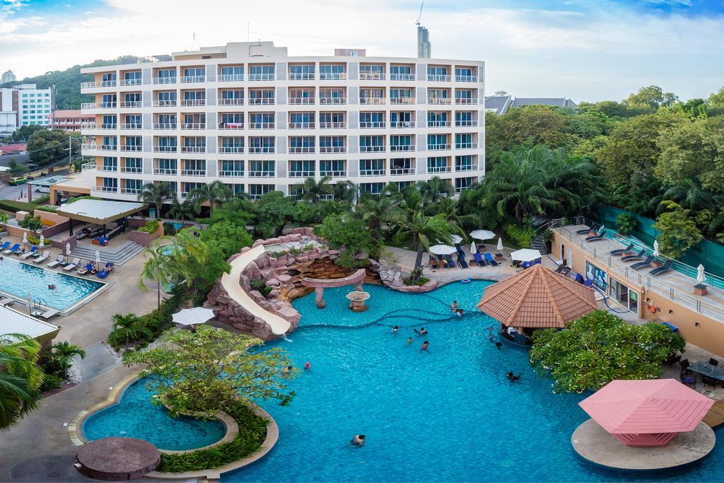 Nova Platinum Hotel Pattaya Buitenkant foto