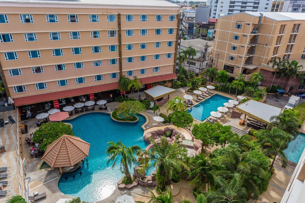 Nova Platinum Hotel Pattaya Buitenkant foto